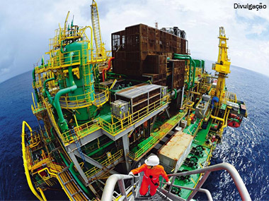 Petrobras vai investir R$ 140 bilhões no abastecimento do mercado interno de combustível